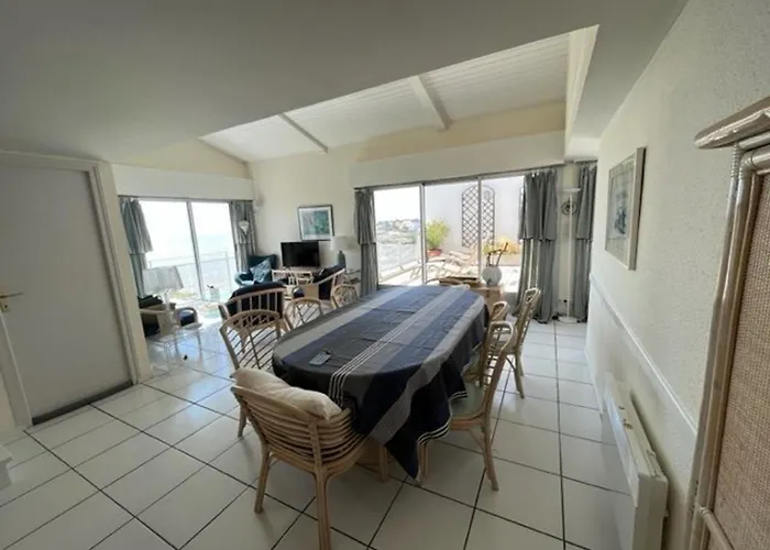 Grand Duplex A Pour 8 Personnes Avec Terrasse Et Parking - Fr-1-494-97