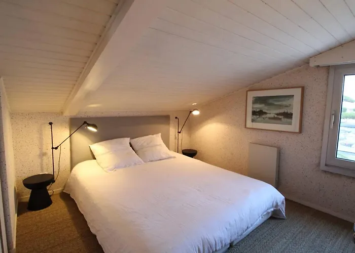 Grand Duplex A Pour 8 Personnes Avec Terrasse Et Parking - Fr-1-494-97 *